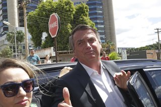 Jair Bolsonaro a été auditionné pendant plus de deux heures au siège de la Police fédérale de Brasilia. Il est sorti sans faire de déclaration.